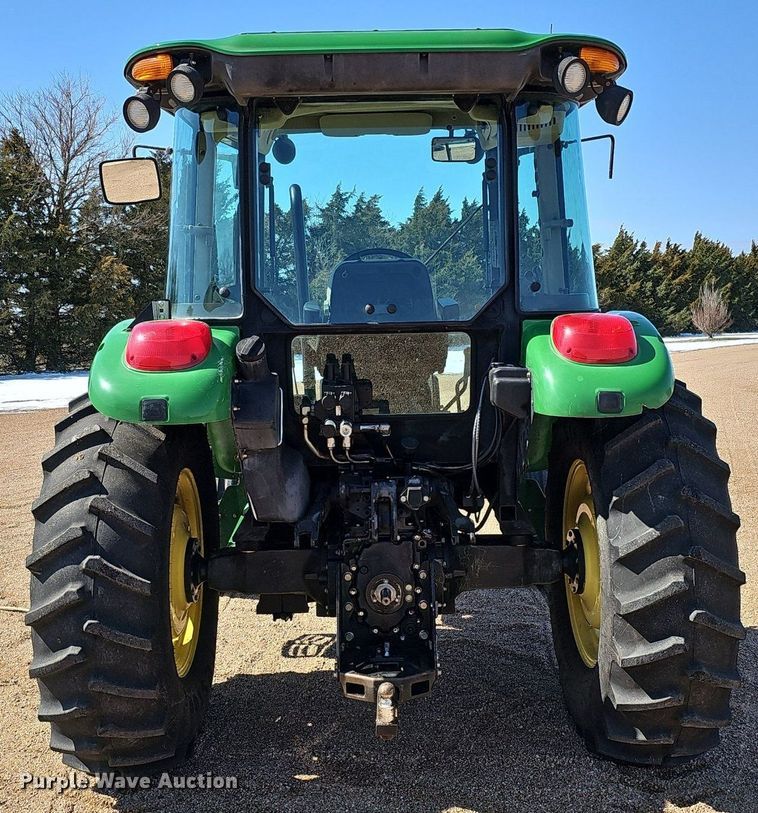 image for item DQ8644 2006 John Deere 5325 tractor
