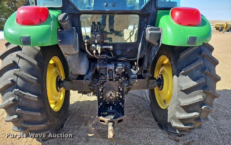 image for item DQ8644 2006 John Deere 5325 tractor
