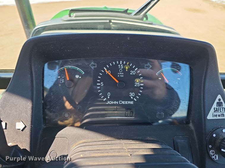 image for item DQ8644 2006 John Deere 5325 tractor