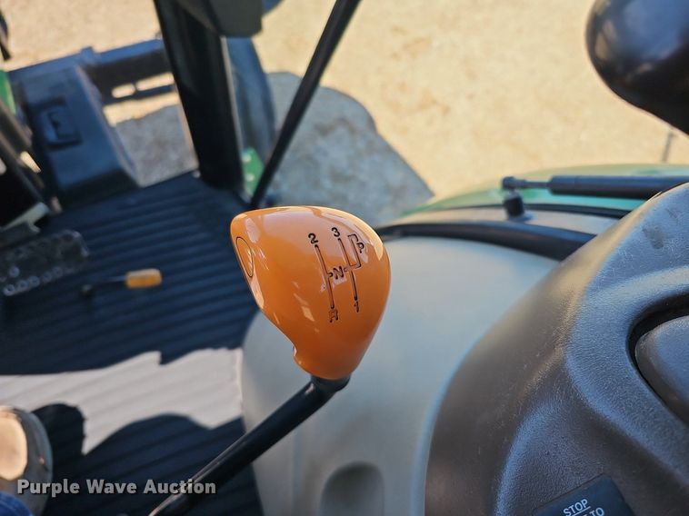 image for item DQ8644 2006 John Deere 5325 tractor