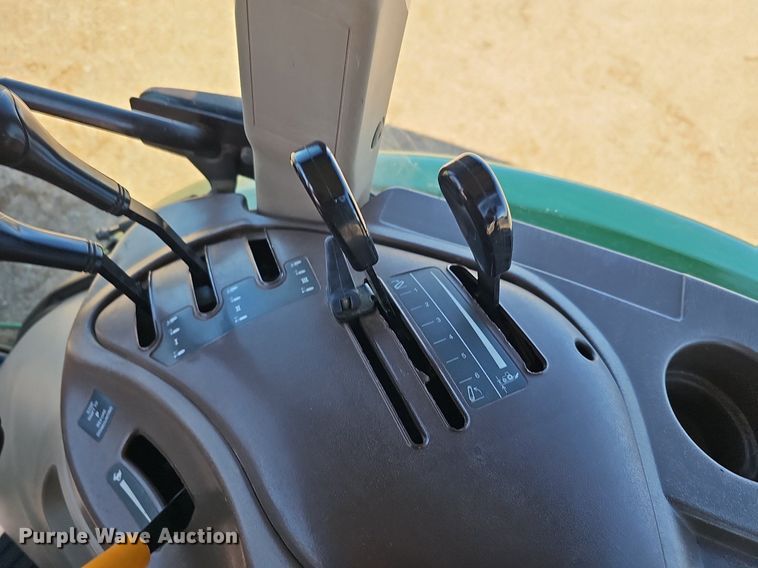 image for item DQ8644 2006 John Deere 5325 tractor