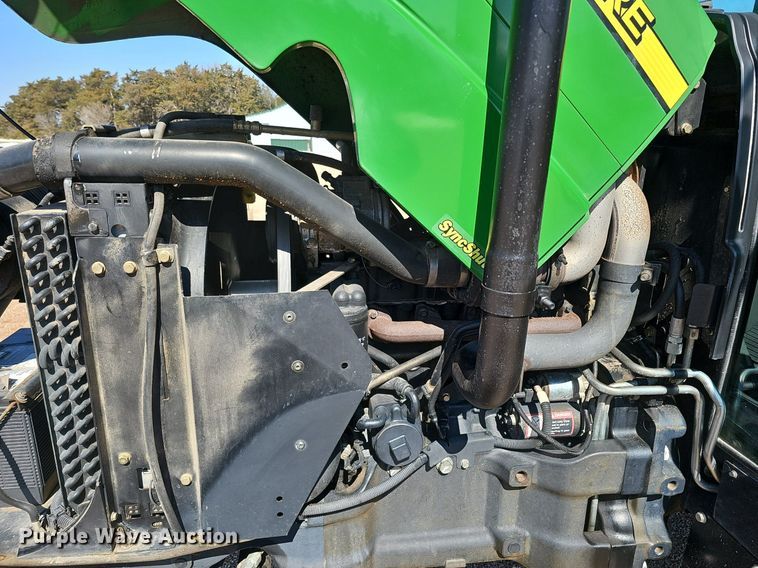 image for item DQ8644 2006 John Deere 5325 tractor