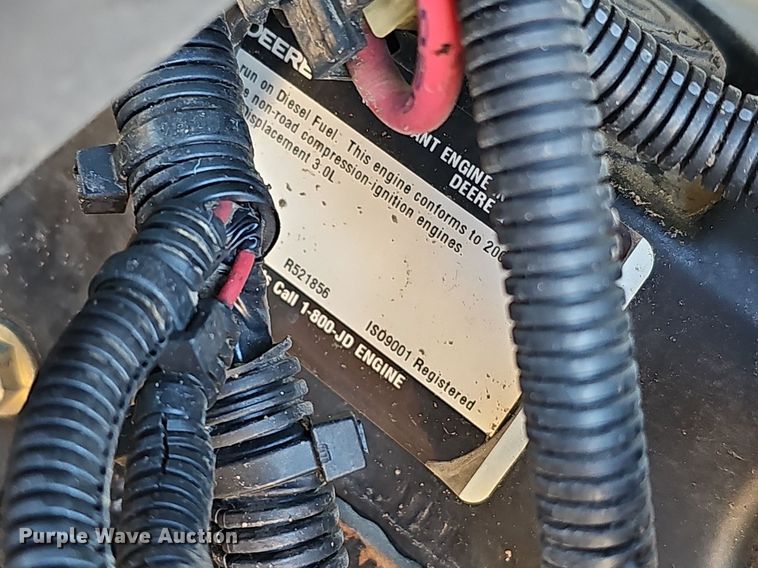 image for item DQ8644 2006 John Deere 5325 tractor