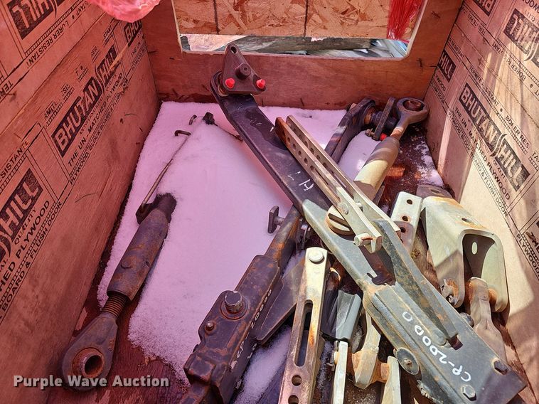 image for item DQ8644 2006 John Deere 5325 tractor