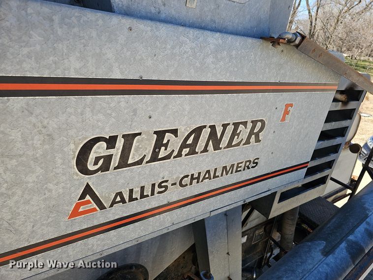 image for item DQ8685 Gleaner F combine