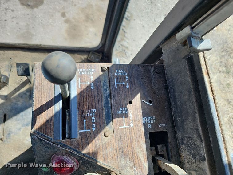 image for item DQ8685 Gleaner F combine