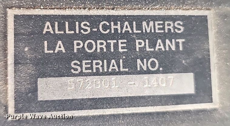 image for item DQ8685 Gleaner F combine