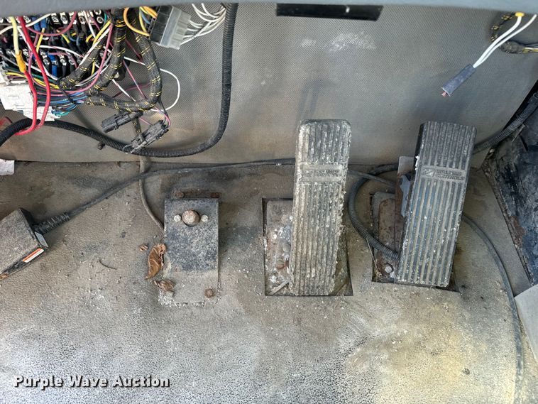 image for item DR7911 Case IH FLX4300 spreader