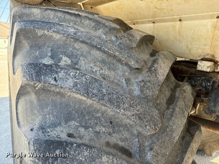 image for item DR7911 Case IH FLX4300 spreader