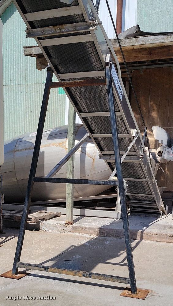 image for item DR7934 Adams  W-XX fertilizer mixer