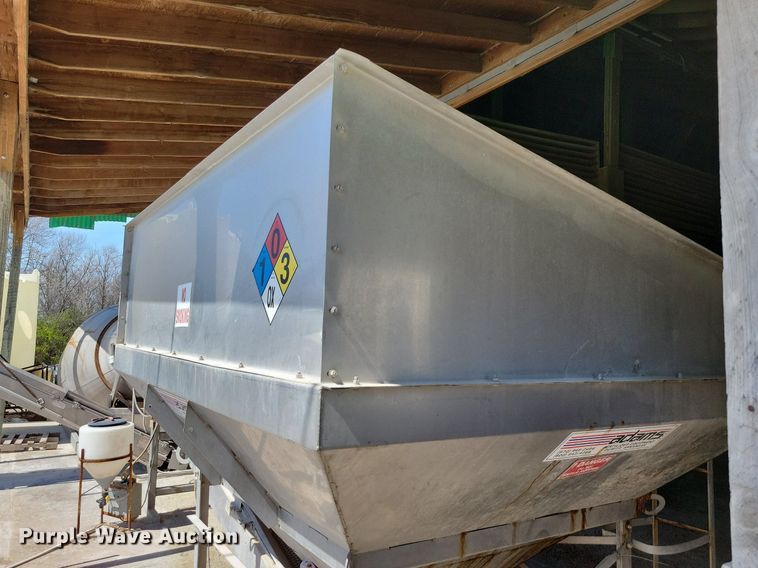 image for item DR7934 Adams  W-XX fertilizer mixer