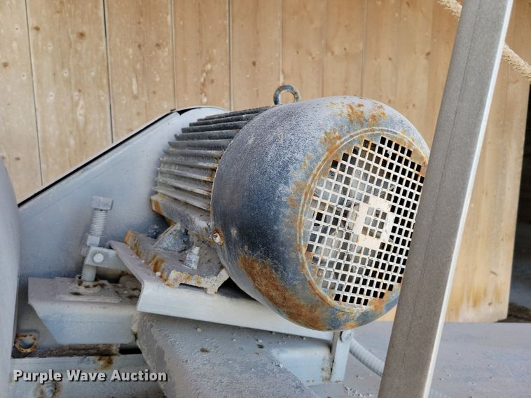 image for item DR7934 Adams  W-XX fertilizer mixer