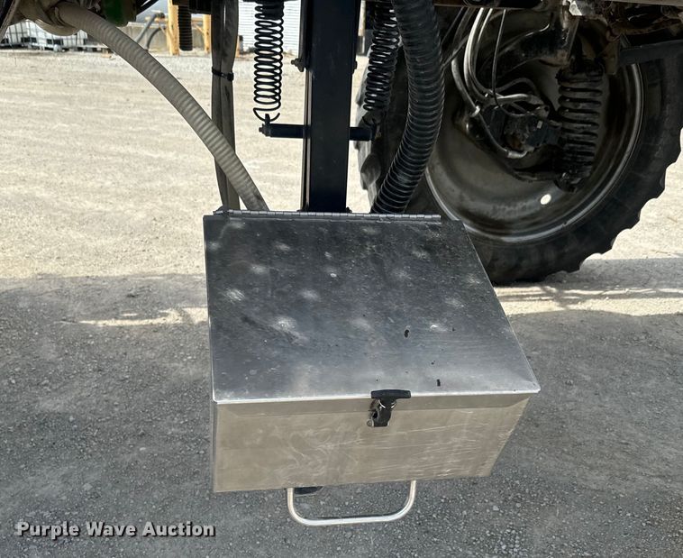 image for item DR7936 2009 Case IH Patriot 3330 sprayer