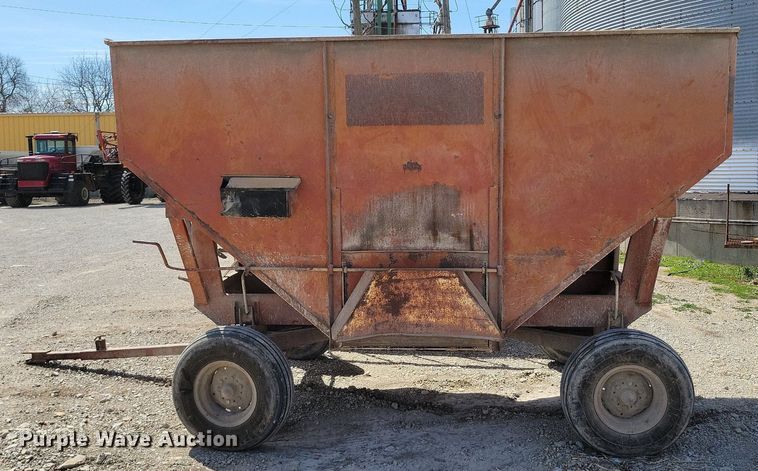 image for item DR7942 Gravity wagon