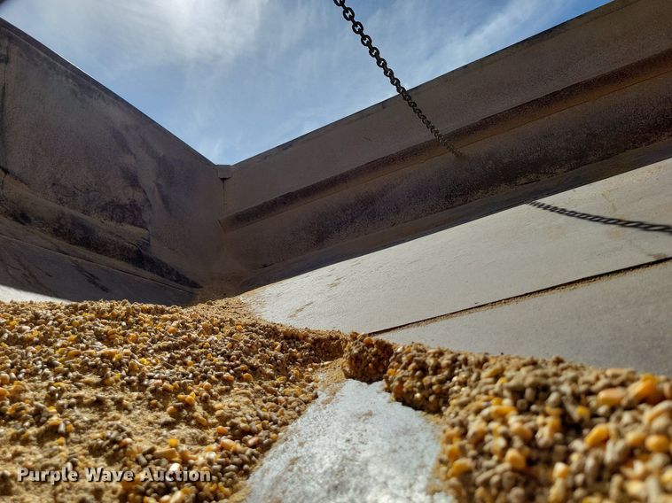 image for item DR7942 Gravity wagon