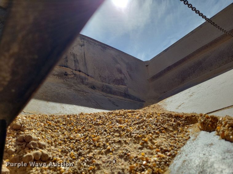 image for item DR7942 Gravity wagon