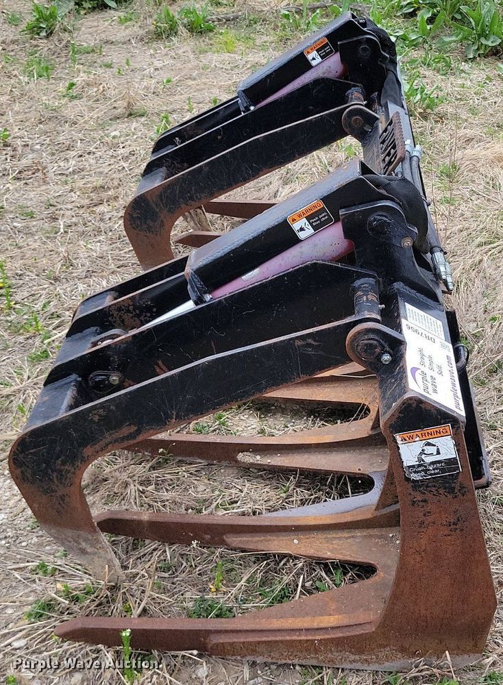 image for item DR7956 Favor skid steer rock grapple bucket