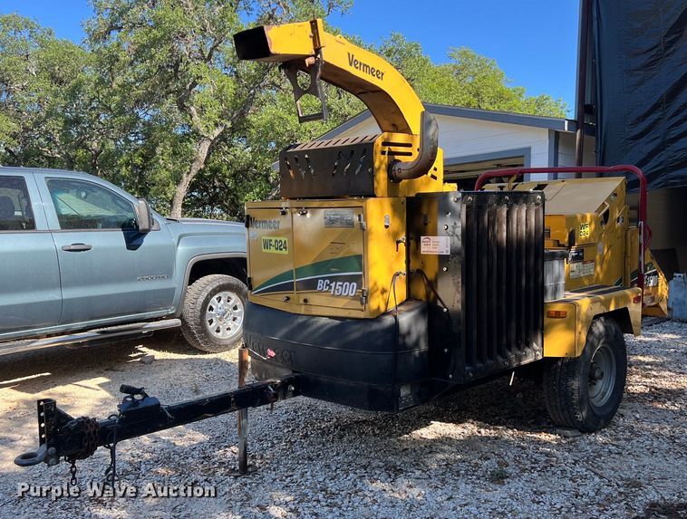 image for item DS2938 2017 Vermeer BC1500 wood chipper