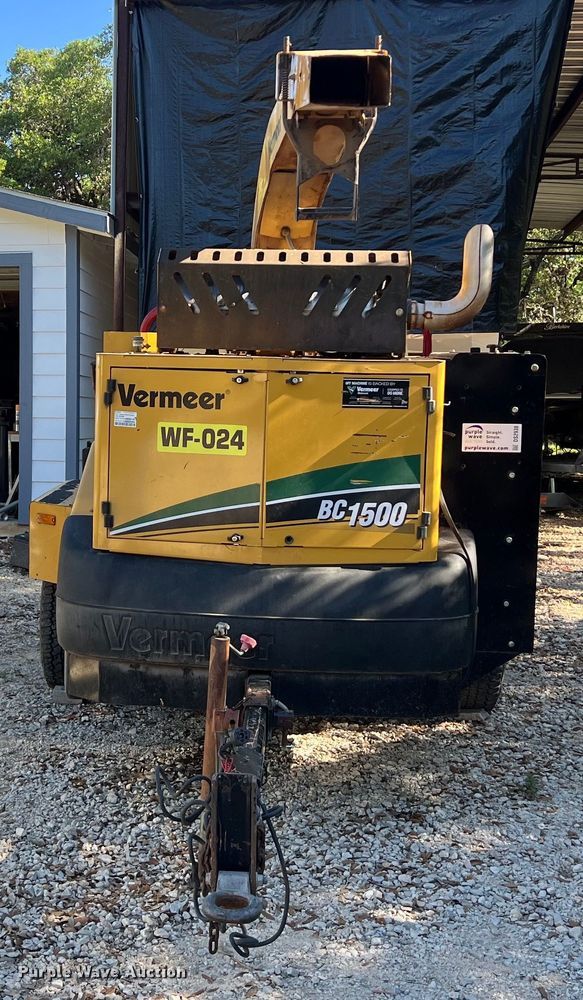 image for item DS2938 2017 Vermeer BC1500 wood chipper