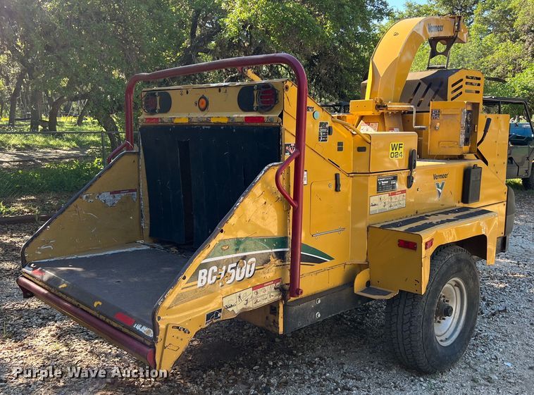 image for item DS2938 2017 Vermeer BC1500 wood chipper