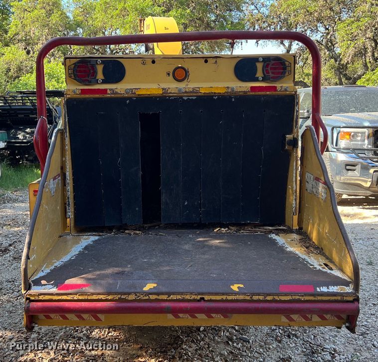 image for item DS2938 2017 Vermeer BC1500 wood chipper