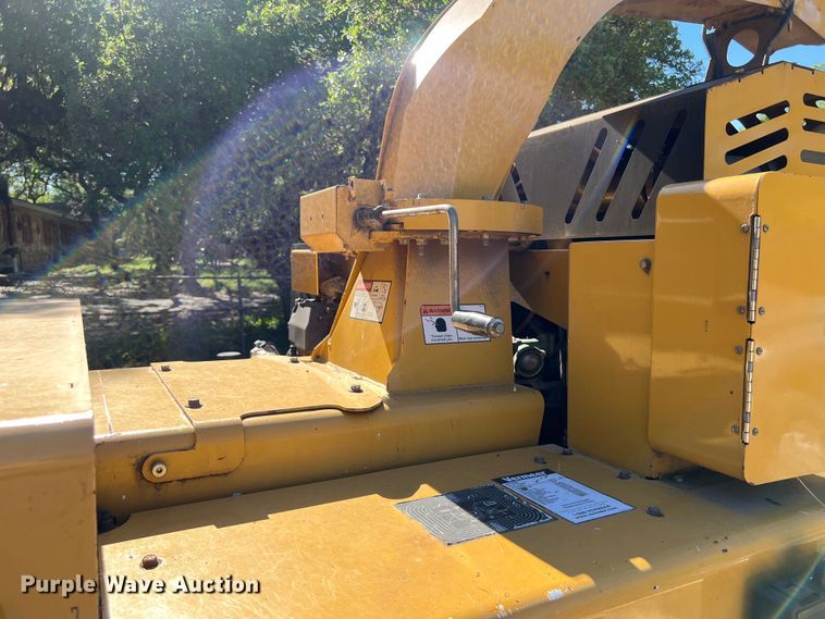 image for item DS2938 2017 Vermeer BC1500 wood chipper