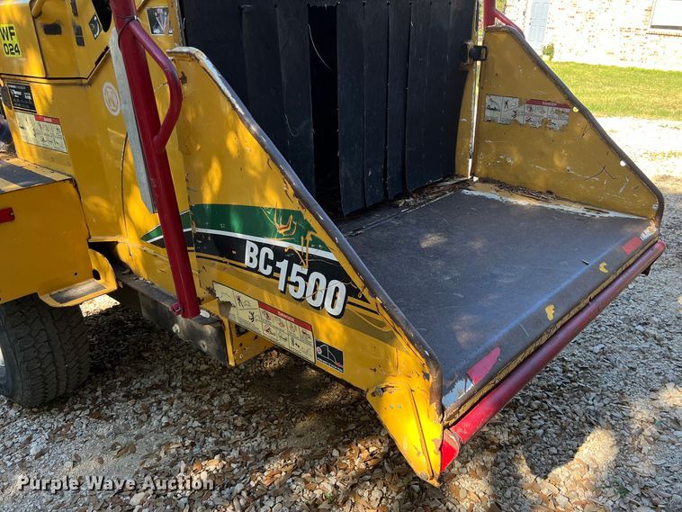 image for item DS2938 2017 Vermeer BC1500 wood chipper