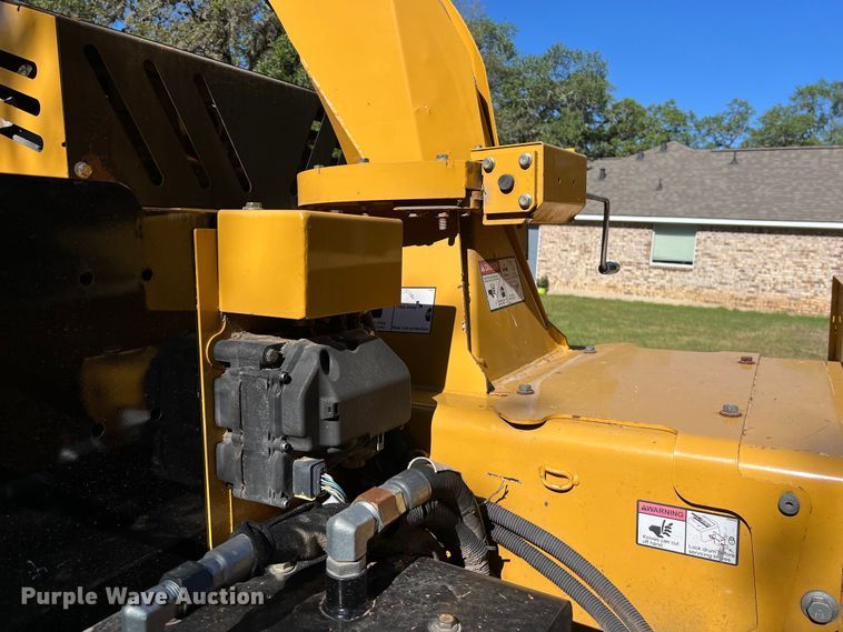 image for item DS2938 2017 Vermeer BC1500 wood chipper