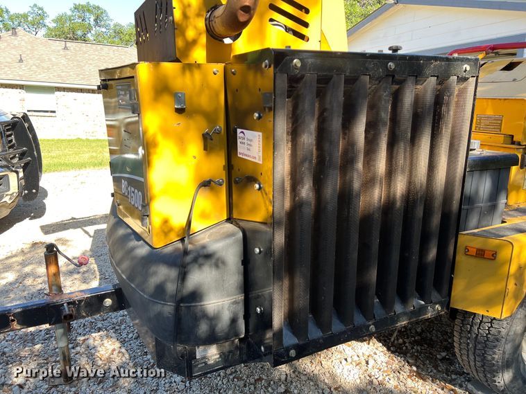 image for item DS2938 2017 Vermeer BC1500 wood chipper