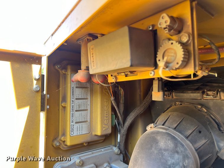 image for item DS2938 2017 Vermeer BC1500 wood chipper