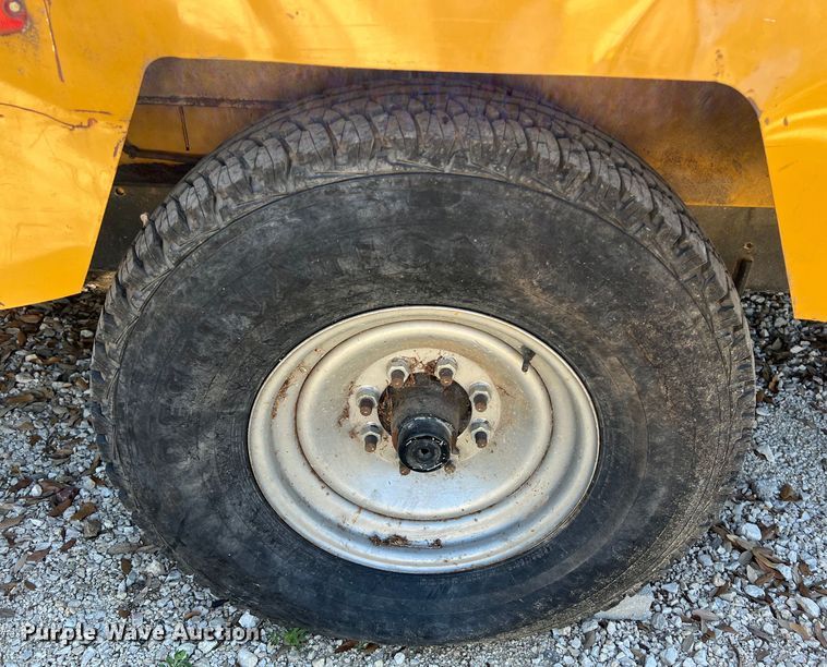 image for item DS2938 2017 Vermeer BC1500 wood chipper