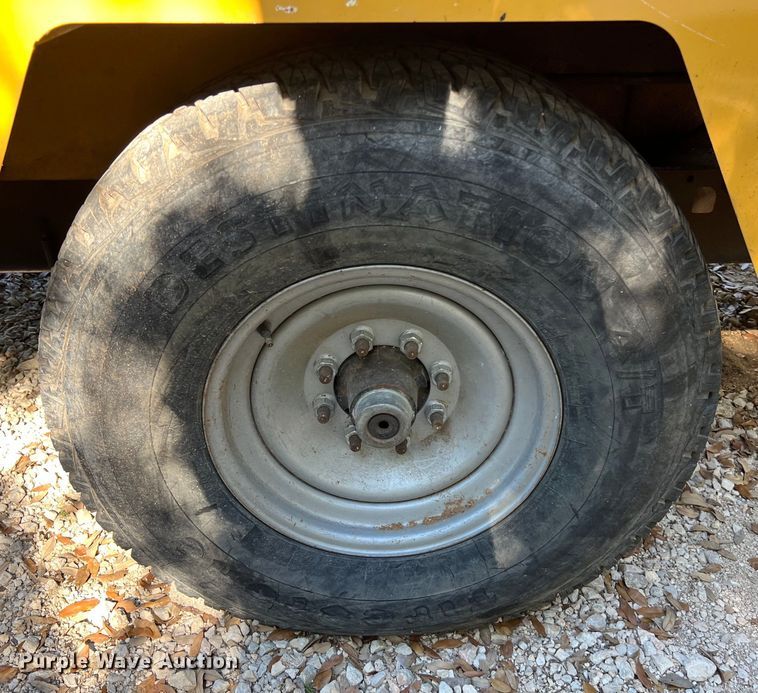 image for item DS2938 2017 Vermeer BC1500 wood chipper