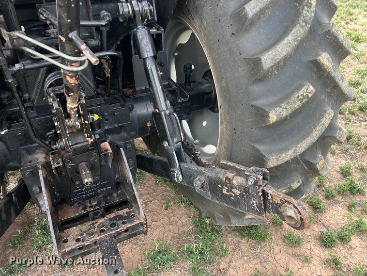 image for item DS2943 2015 Mahindra 7060 MFWD tractor