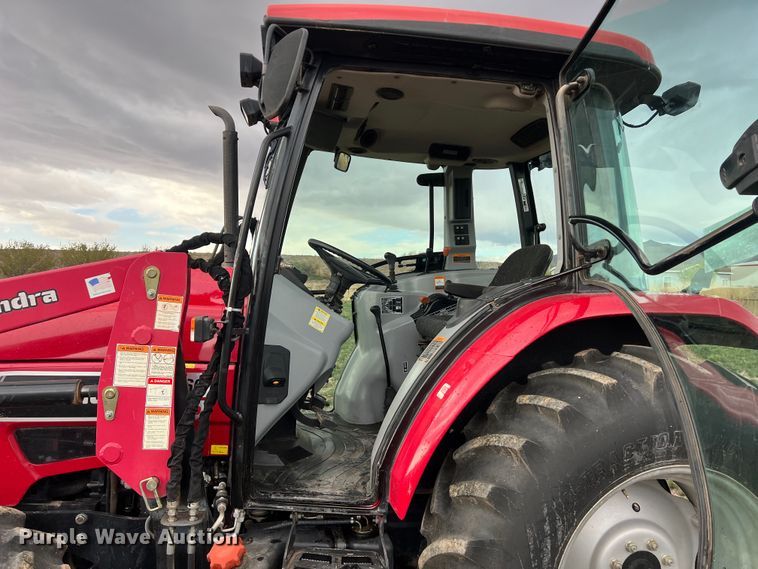 image for item DS2943 2015 Mahindra 7060 MFWD tractor