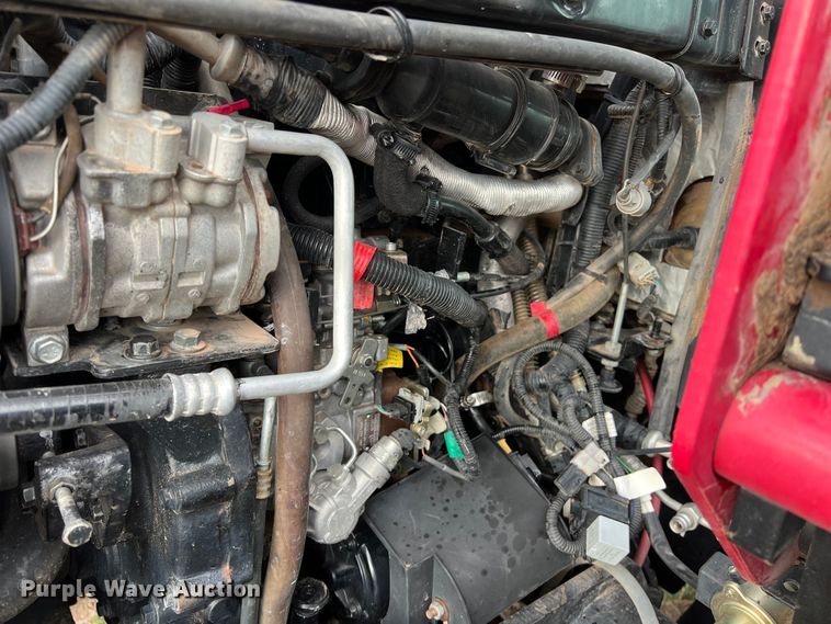 image for item DS2943 2015 Mahindra 7060 MFWD tractor