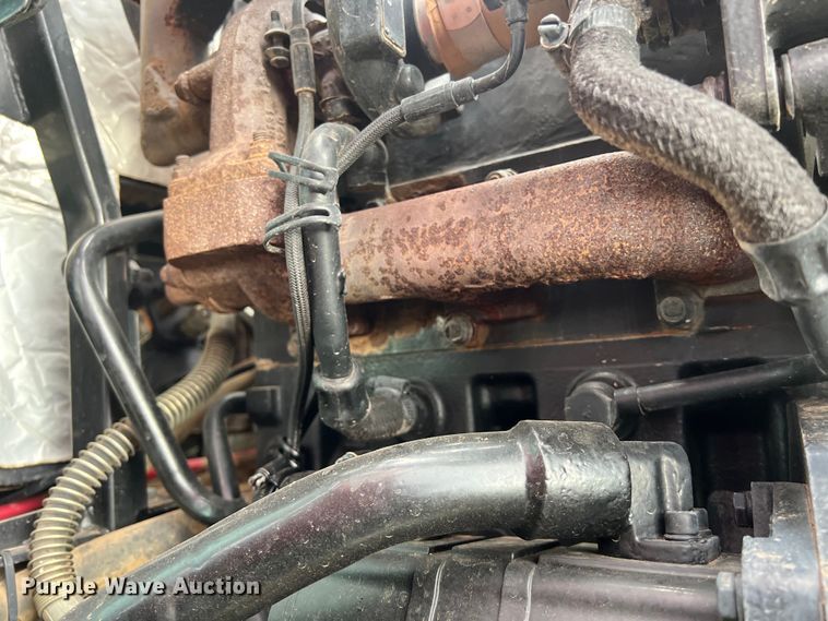 image for item DS2943 2015 Mahindra 7060 MFWD tractor