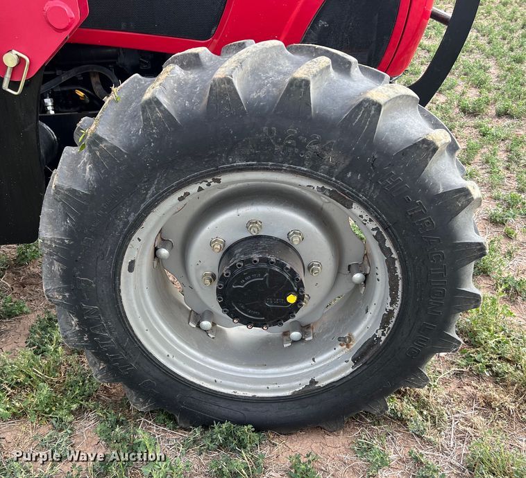 image for item DS2943 2015 Mahindra 7060 MFWD tractor