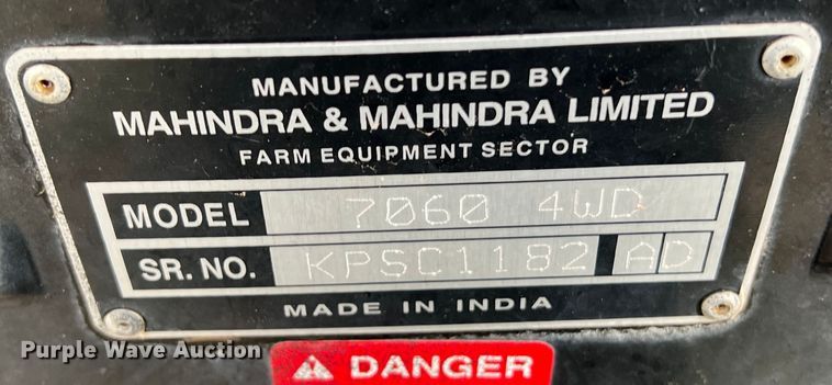 image for item DS2943 2015 Mahindra 7060 MFWD tractor