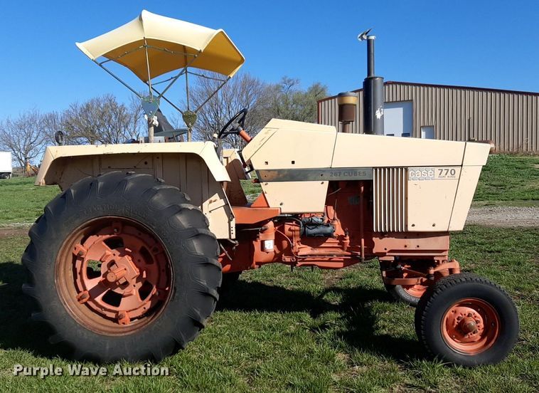 image for item DV9948 1970 Case 770 Agri King tractor