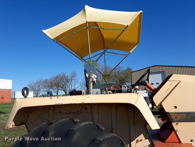 image for item DV9948 1970 Case 770 Agri King tractor