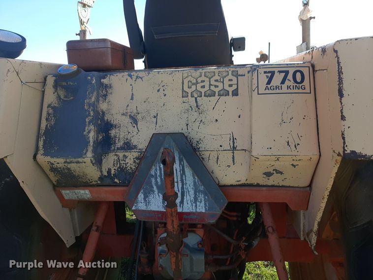 image for item DV9948 1970 Case 770 Agri King tractor