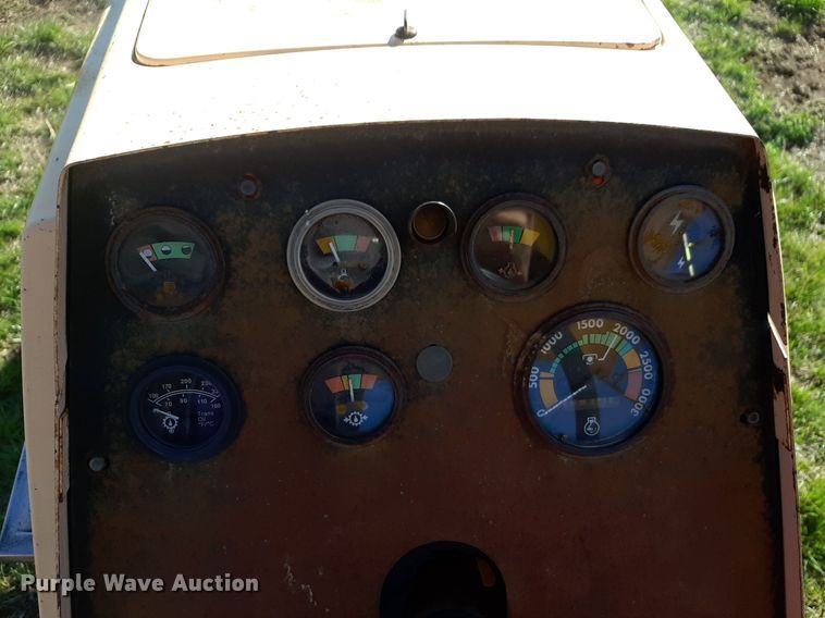 image for item DV9948 1970 Case 770 Agri King tractor