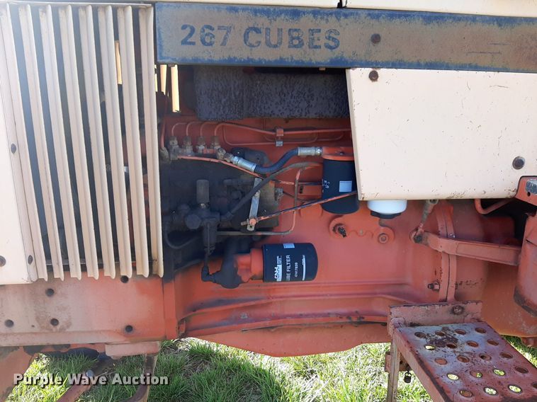 image for item DV9948 1970 Case 770 Agri King tractor