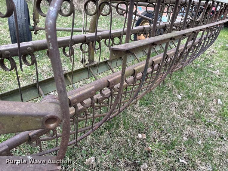 image for item EH5372 John Deere 858 hay rake