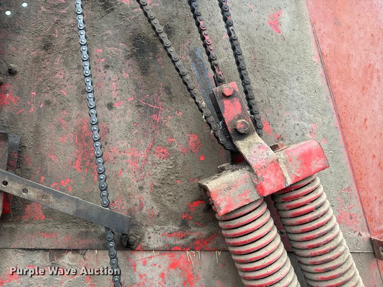 image for item EH5377 Gehl 1500 round baler