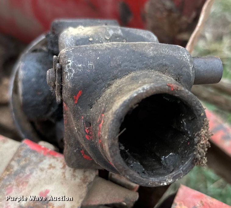 image for item EH5377 Gehl 1500 round baler