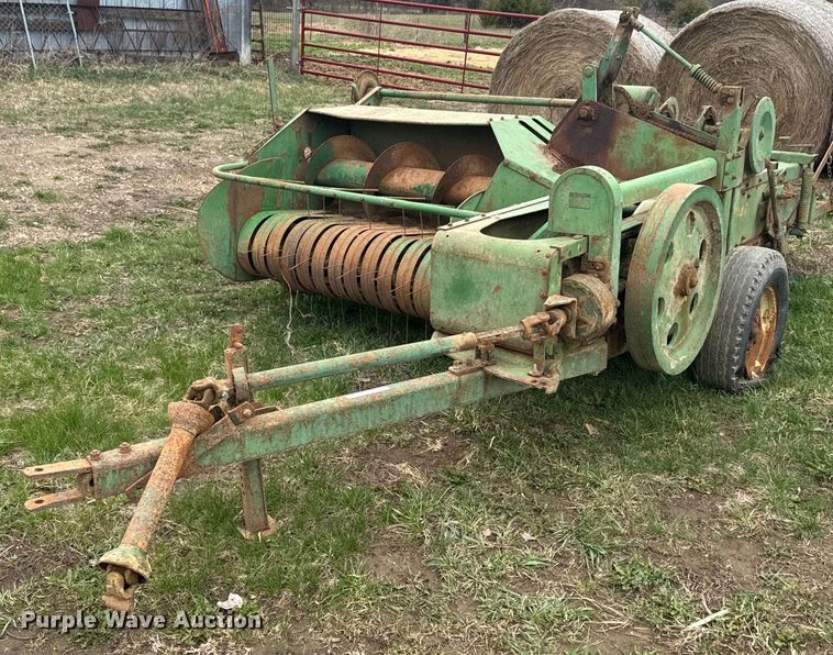 image for item EH5380 John Deere 14T small square baler