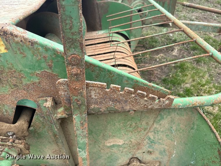 image for item EH5380 John Deere 14T small square baler