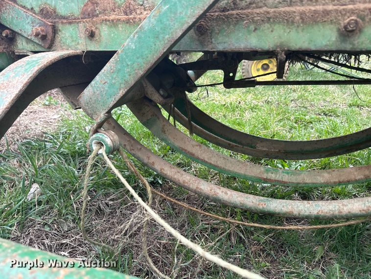 image for item EH5380 John Deere 14T small square baler