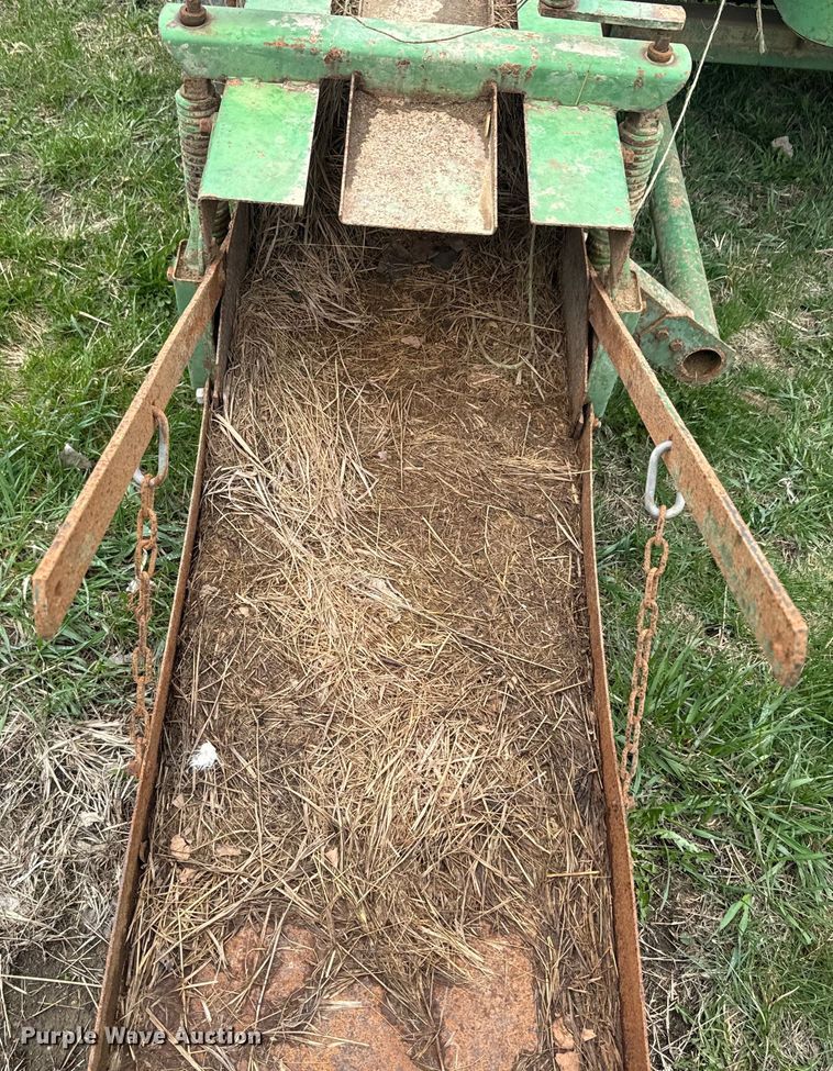 image for item EH5380 John Deere 14T small square baler